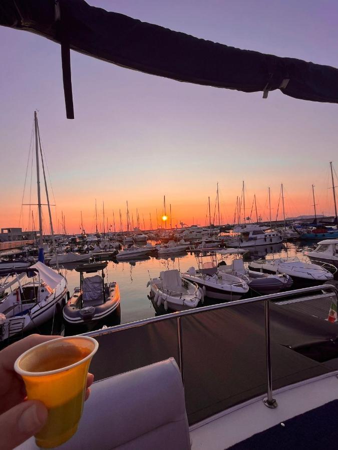 Giorgia House Boat Hotel Palermo Ngoại thất bức ảnh